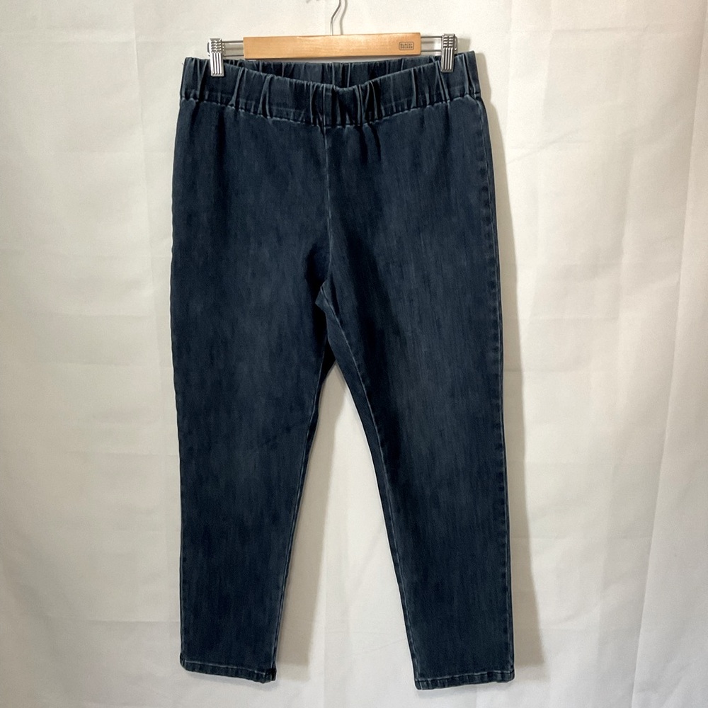 Soft Surroundings dark wash pull on stretch crop jeans size PL